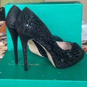 Black bejeweled Lauren Lorraine size 9 high heels shoes